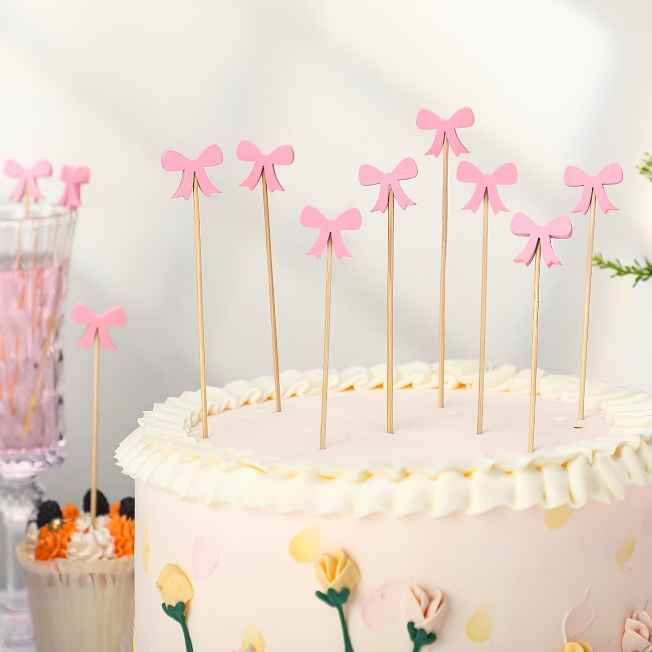 أعواد كوكتيل خشبية على شكل قوس - مراجعة Centerpiece Stick وسعره