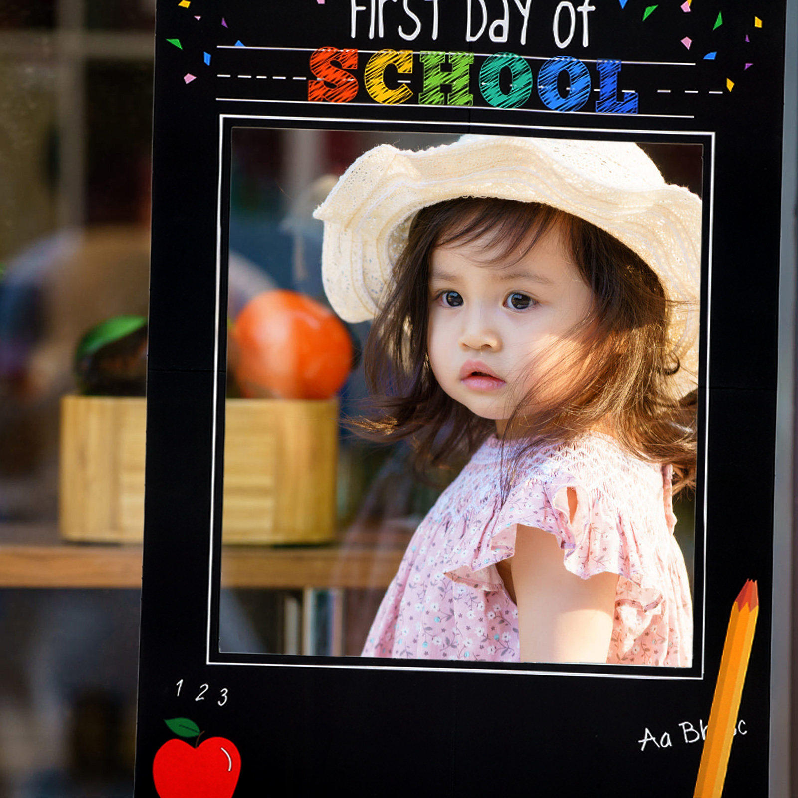 إطار صور ورقي بألوان زاهية للا - مراجعة Photo Booth Frame وسعره